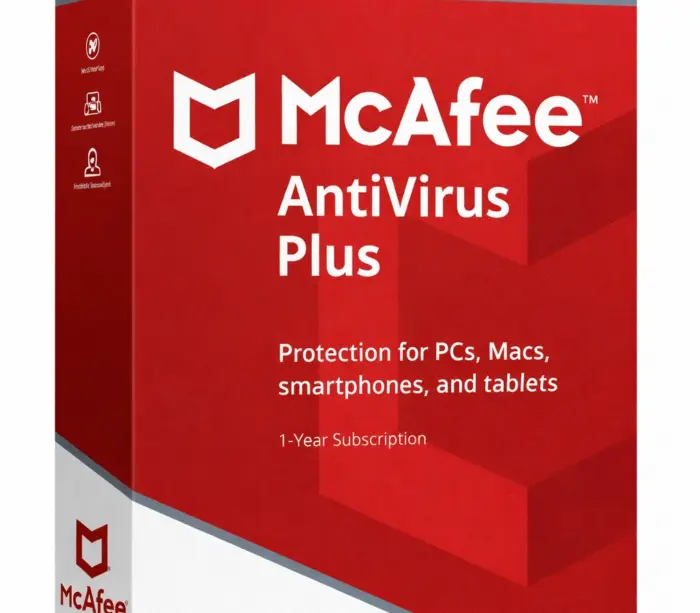 McAfee AntiVirus Plus produkteske i rød design på helt hvit bakgrunn, vinklet ca. 20–25° mot høyre med front og smal venstreside synlig.